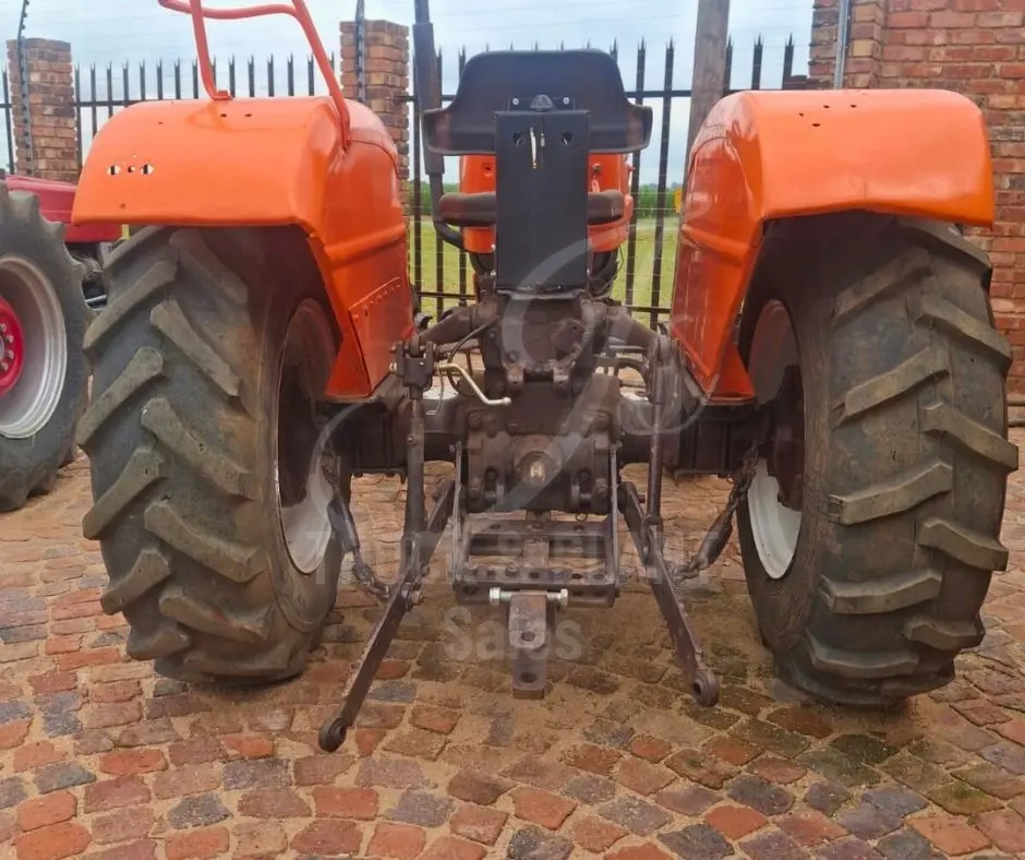 jstp_FB_Fiat450Tractor_20260114_01 (2).webp